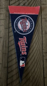 MLB MINNESOTA TWINS MINI FELT PENNANT 9” X 4” - Picture 1 of 1