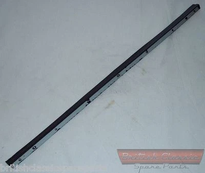 Door Seal Outer (2) LH & RH, MG, MGB, MGC - image 1 of 3