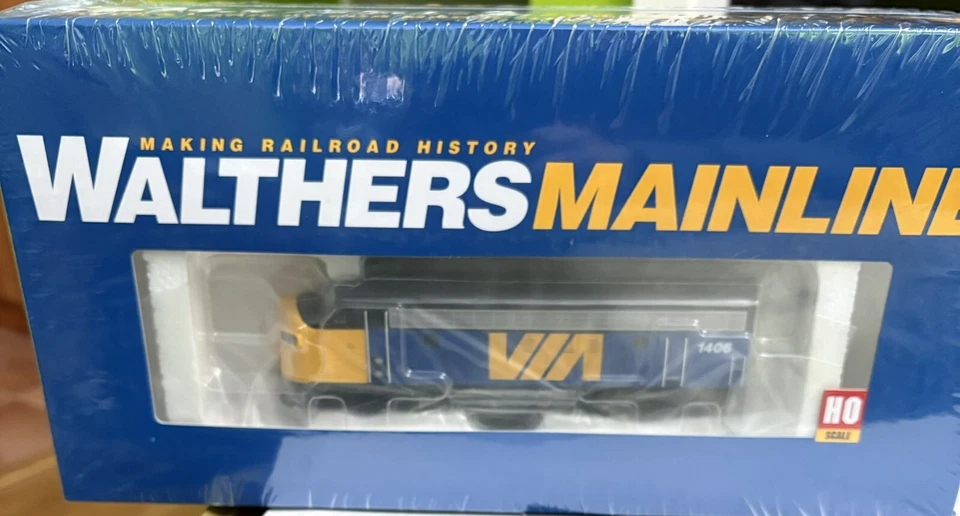 Walthers Mainline HO scale VIA F7 A/B #1406-1963 DC  910-9931 - Image 1 of 1