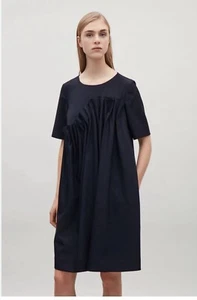 COS schwarzes Kleid mit Rüschendetail vorne Größe 8 - Bild 1 von 3