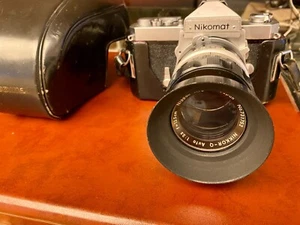 Nikon Nikomat + Lente Nikon f3.5 f=13.5 cm Estuche de cuero Nikon Buen estado/estado. L.A, CA p/u - Imagen 1 de 6