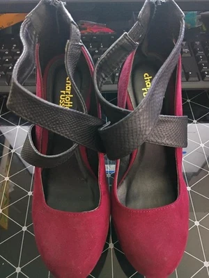 Красные и черные замшевые туфли на танкетке Charlotte Russe размер 6 - Изображение 1 из 3