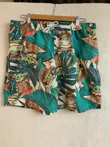 Star Wars Swim Trunks Shorts Men’s Large Green Baby Yoda Grogu Brief Lined - Picture 1 of 3