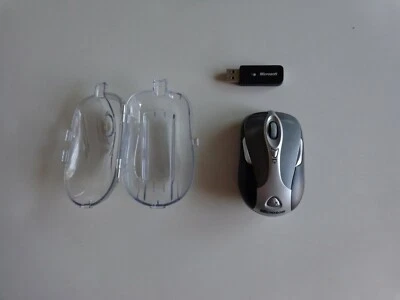 Microsoft Wireless Notebook Presenter Mouse 8000 - Image 1 of 4
