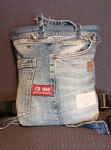 Upcycled Jeansruksack gr, 22 cm breit 29 cm hoch 9 cm tief - Bild 1 von 5
