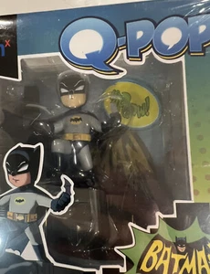 Q-Pop Batman Classic TV Series Loot Crate Exclusive NEU MIB Caped Crusader Wayne - Bild 1 von 7