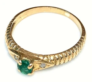 MAGNIFIQUE BAGUE OR 18 CARATS - ÉMERAUDES ET DIAMANTS - 1.99 G - Imagen 1 de 3