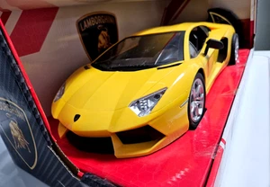 Coche de radiocontrol Lamborghini Aventador escala 1/10 eléctrico RTR/Nuevo - Imagen 1 de 6