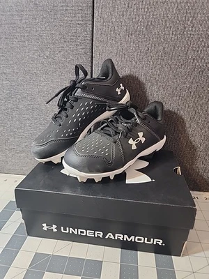 Niños jóvenes Under Armour Leadoff Low RM Jr. Botines de béisbol zapatos 3025600 talla 13K Foto 1 de 4