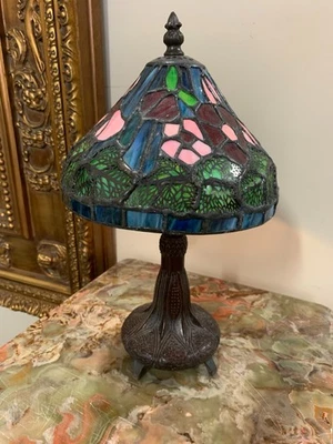 lámpara tiffany Foto 1 de 4