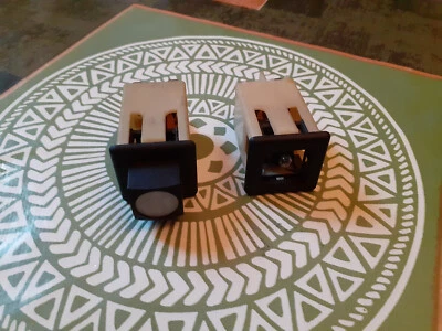 interrupteur DAV sans pictogramme véhicules TALBOT SIMCA PEUGEOT RENAULT 70 / 80 - Photo 1/4