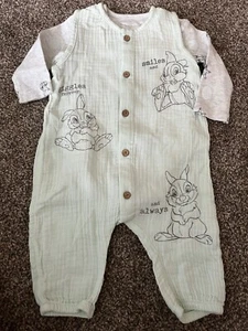 Completo pagliaccetto tumper bambino 0-3 mesi George Disney verde chiaro grigio nuovo - Foto 1 di 1