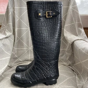KHOMBU Tall Rain Boots Womens Sz 6 Black Rubber Embossed Croc Cheetah Print - Picture 1 of 20