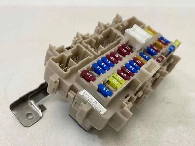 Caja de conexiones relé de fusibles de cabina para Nissan Murano 2015-2024 OEM Foto 1 de 4
