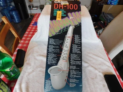 Casio DH-100 Digital Horn, w/manuals, Box, 1 Mouthpiece. NO CORD. UNTESTED!! - Image 1 of 4