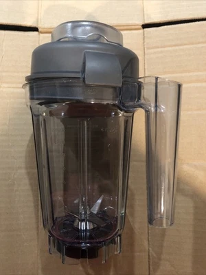Vitamix  32-oz dry grains blending container Mix and grind dry ingredients - Image 1 of 4