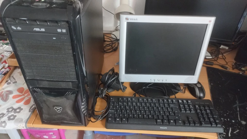 pc desktop amd a6 6400k hd 500 gb ram 4 gb + monitor 15 p. + tastiera + mouse - Imagen 1 de 4