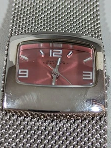 Kenneth Cole Reaction Red Dial Silver Tone Square Case Mesh Style Band Watch - Picture 1 of 10