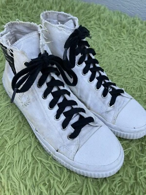 FRED PERRY X ART COMES FIRST Men’s Size 11 Snow White Color - Image 1 of 4