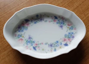 Vintage "Angela" Wedgwood bone china trinket dish - Picture 1 of 5