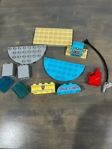 Lego Duplo Pixar Cars Flo's Cafe Replacement Parts Incomplete - Picture 1 of 4