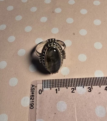 Flash azul labradorita forma ovalada, plata de ley 925. Piedra 10X12mm, tamaño 8,5 Foto 1 de 4