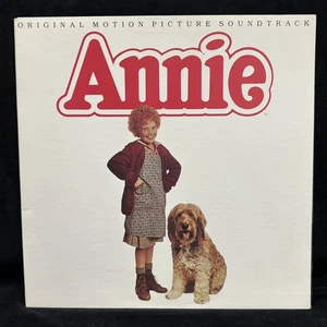 ANNIE - Film Soundtrack - QUINN, BURNETT, PETERS - COLUMBIA ST LP 1982 w/ inner - Picture 1 of 7