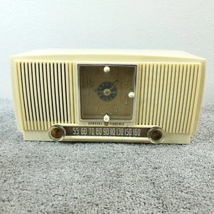 General Electric 573 Tube Radio Clock AM Vintage MCM GE Whute Tested WORKS - Picture 1 of 11