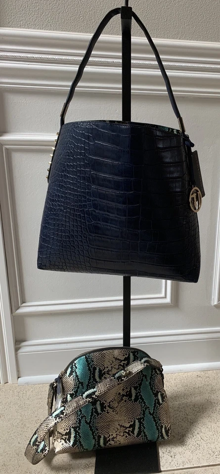 TRUSSARDI JEANS Hobo Bolsillos 2 BOLSAS COLOR AZUL - Súper lindo con bolsillo - Nuevo con etiquetas Viaje Foto 1 de 4