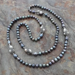 Schwarze Süßwasserperle Strass Pflaster weiße Perle lang 50 Zoll Halskette - Bild 1 von 5