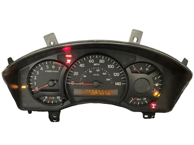 *Tablero de instrumentos velocímetro Nissan Titan 2006 4x2 SE 169.156 millas Foto 1 de 3