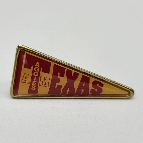 ⭐️ Vintage NCAA Texas A&M University Aggies Pennant Hat Lapel Pin - Wincraft Cover