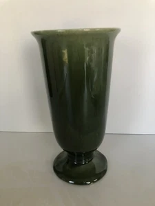 Jarrón de cerámica Royal Haegar MCM verde 9” de alto hecho en EE. UU. - Imagen 1 de 5
