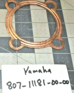 YAMAHA SL396 807-11181 CYLINDER HEAD GASKET NOS 1 QUANTITY OEM FREE SHIPPING - Foto 1 di 1