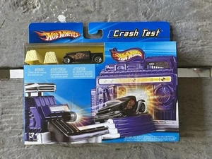 Hot Wheels Crash Test Playset 2004 H6287 Flames Car & Accessories NIB - Picture 1 of 5