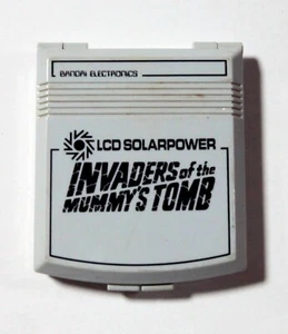 ESCAPE FROM THE DEVILS DOOM Bandai Juego Portátil De Colección LCD Alimentado por Energía Solar - Imagen 1 de 2
