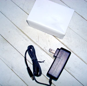 I.T.E. Power Supply / AC-DC Power Supply - Model: TS-A018-120015A8 12V 1.5A - Picture 1 of 7