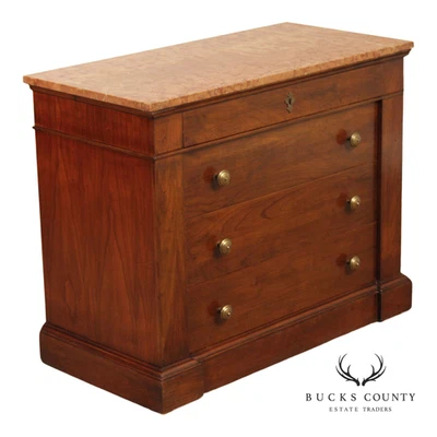 Cajonera italiana de mármol Foto 1 de 4