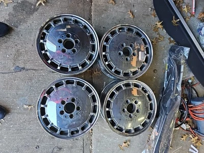 Mercedes R129 300SL EVO1  16X8 Wheel Rims Set Chrome 1294000102 OEM Gullideckel - Image 1 of 4