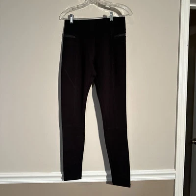 NUEVO CON ETIQUETAS ROMEO & JULIET Couture Pequeño Negro Legging Pantalón Estilo RJ40509 PRECIO DE VENTA SUGERIDO POR EL FABRICANTE $130 Foto 1 de 4