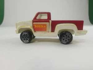 VINTAGE TONKA 7" TOY PICKUP TRUCK METAL & PLASTIC/ - Picture 1 of 5