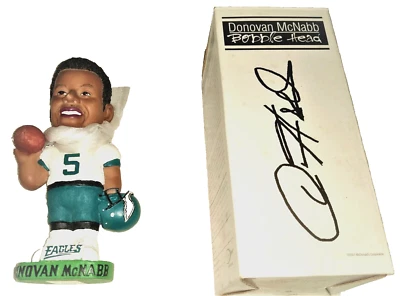 Винтажная белая футболка Донована Макнабба с качающейся головой Philadelphia Eagles (McDonalds) - Изображение 1 из 3