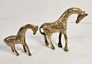 Vintage Solid Brass Set Of 2 Small Giraffes Figurines Statues With Patina - Picture 1 of 5