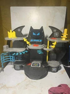 Imaginext Batman Bat Cave Kommandozentrale mit Batman & Robin Figuren - Bild 1 von 13