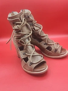Freebird by Steven Brown Brandy leather lace up block heel sandals - NEW Size 9 - Picture 1 of 9
