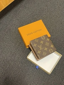Louis Vuitton Men's Leather Wallet Brown - Picture 1 of 3