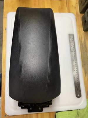2011 2012 2013 2014 HYUNDAI SONATA CENTER CONSOLE ARM REST OEM BLACK - Imagem 1 de 4