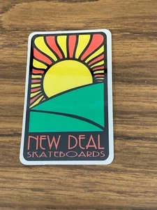 New Deal Monopatines, #4, Vintage 1990,s, 1 1/2" X 2 1/2". Ver descripción - Imagen 1 de 1