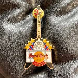 SACRAMENTO US☑️Hard Rock CAFE®HRC PIN🎸3ER ANIVERSARIO GUITARRA STATE CAPITOL LE🎗 - Imagen 1 de 3