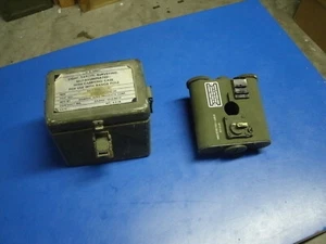 US ARMY SURVEYING LIGHT TARGET SELF ILLUMINATED W/CASE 6675-00-612-1187 - Picture 1 of 9